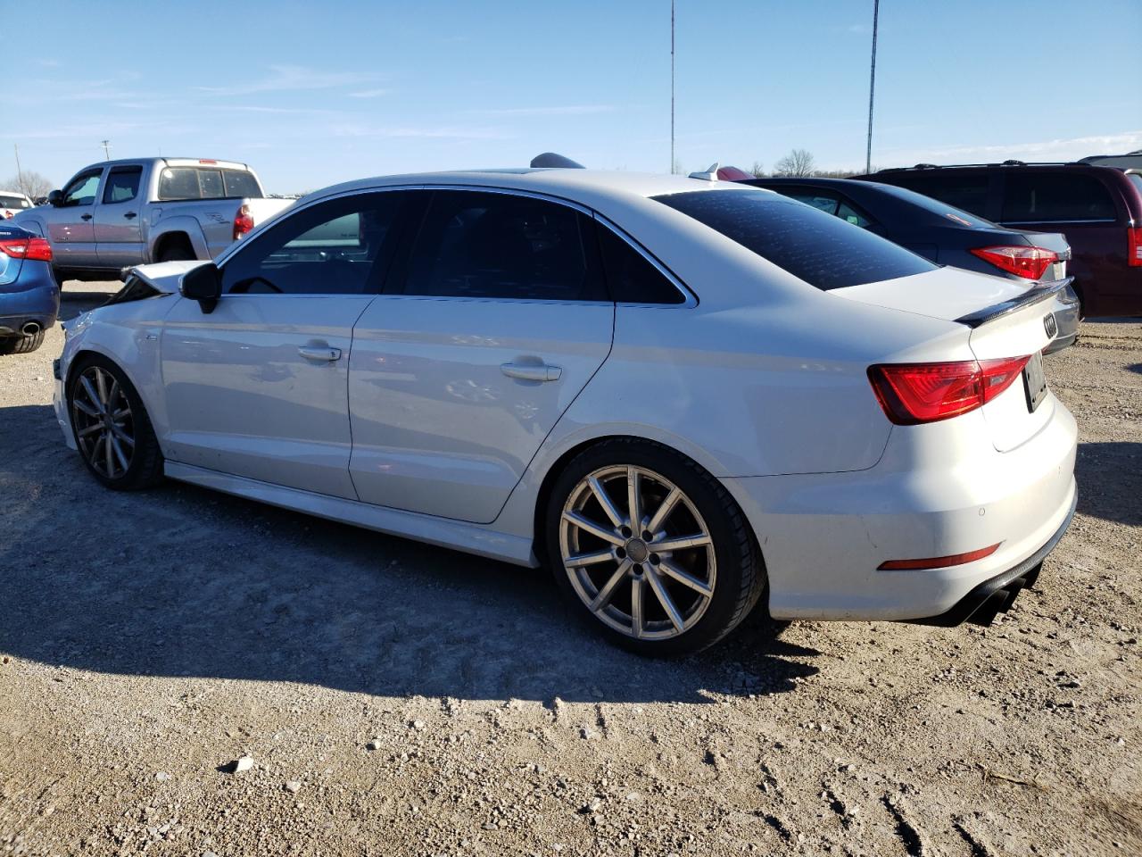 Изображение 2 2015 AUDI A3 PRESTIGE S-LINE 2015 с VIN WAUKFGFF7F1021097