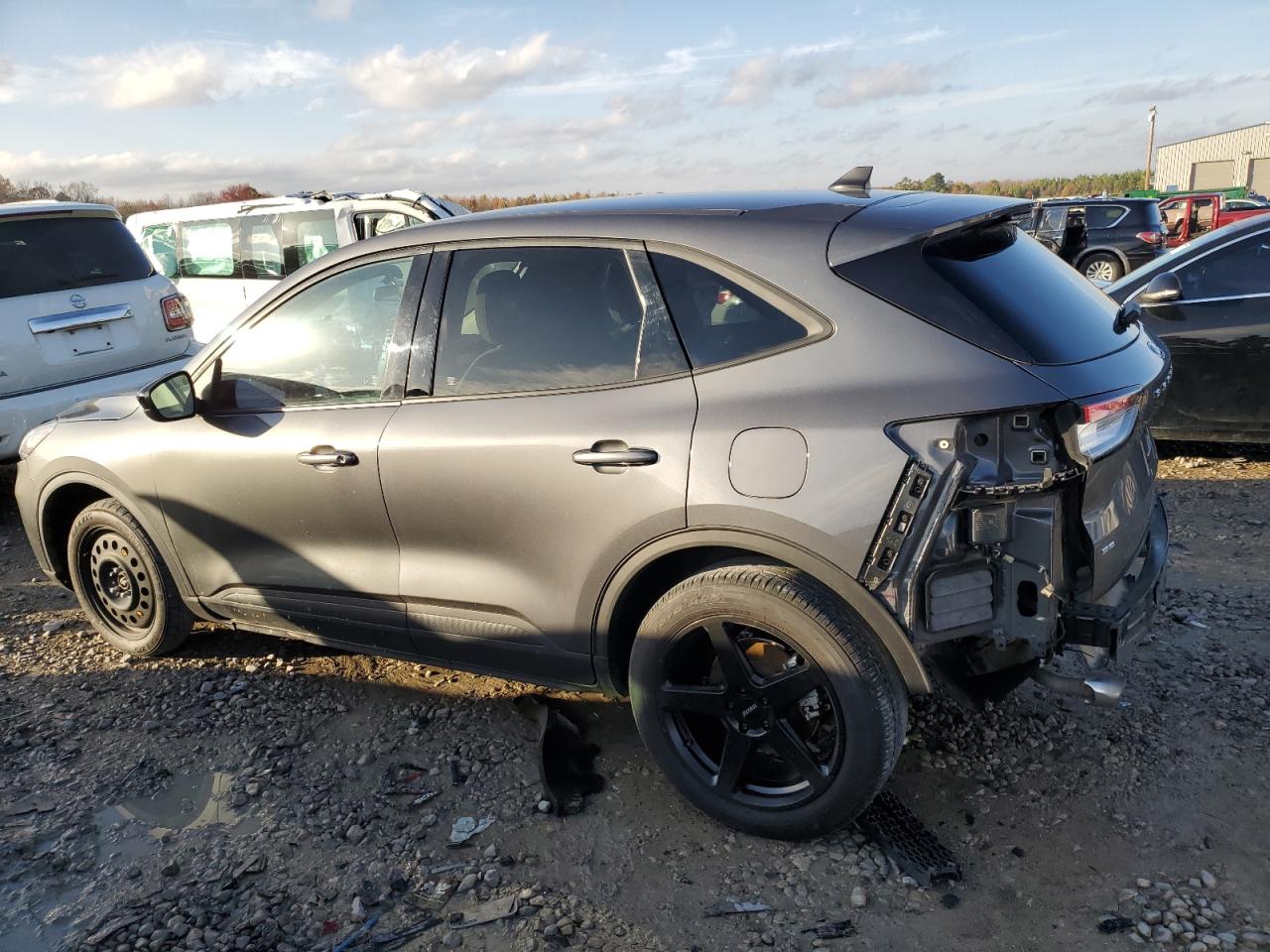 Изображение 2 2021 FORD ESCAPE SE 2021 с VIN 1FMCU0G61MUB34652