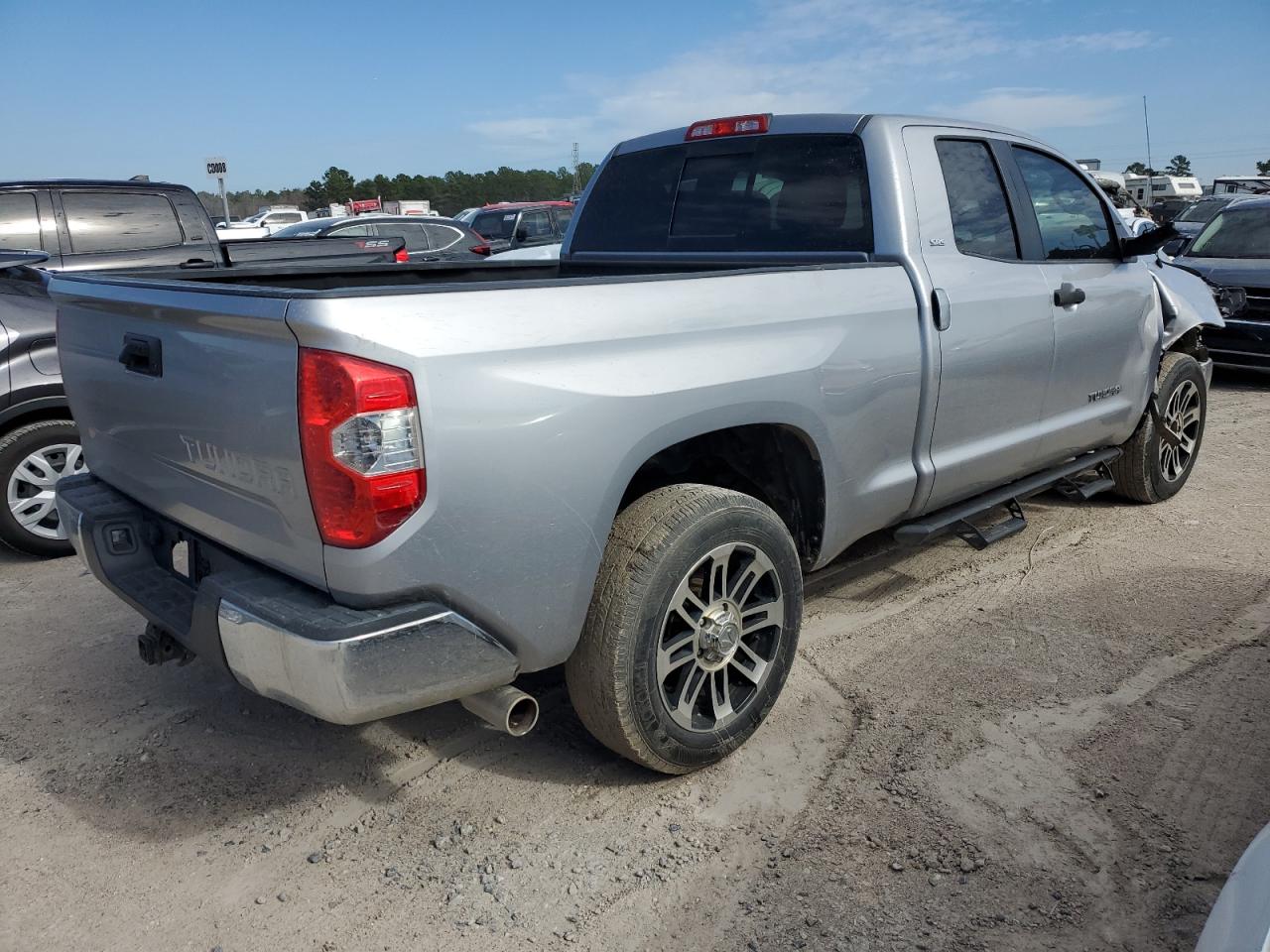 Изображение 3 2015 TOYOTA TUNDRA DOUBLE CAB SR/SR5 2015 с VIN 5TFRM5F12FX084492