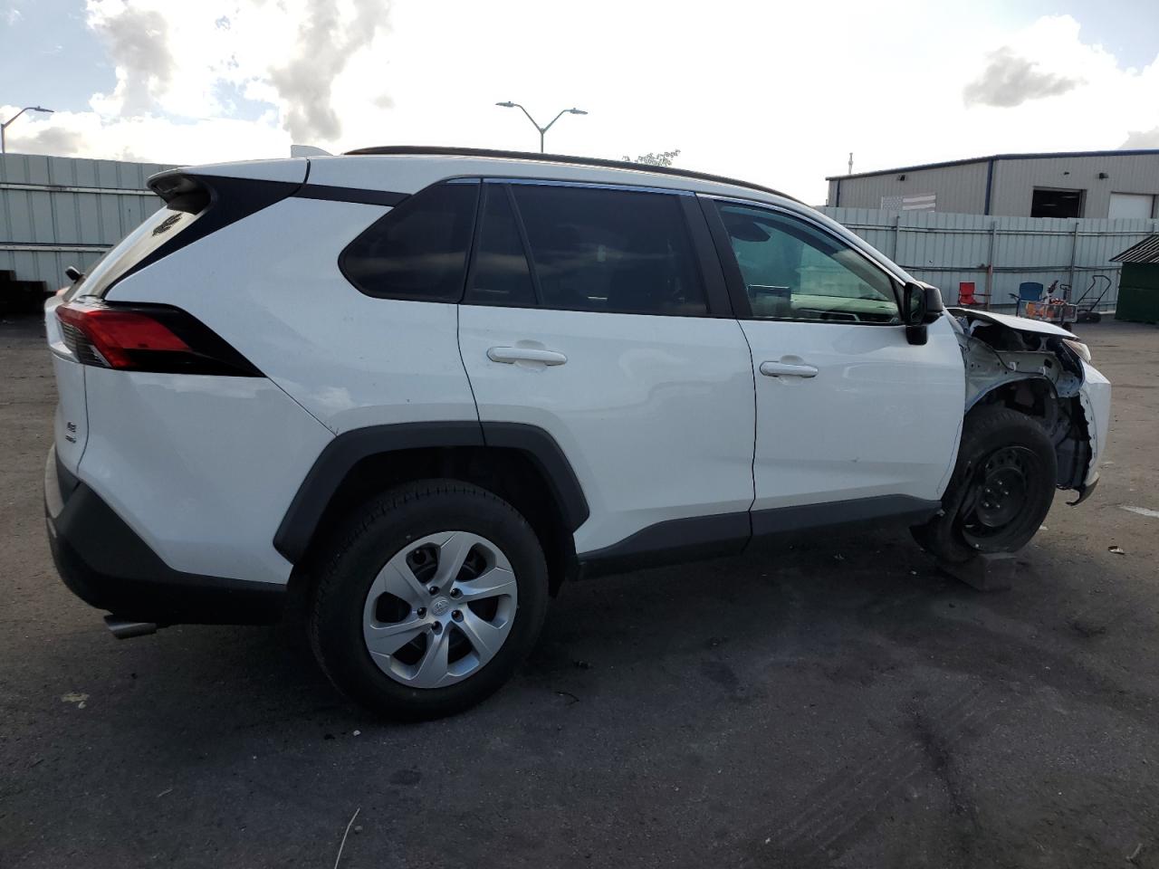 Obraz 3 z 2020 TOYOTA RAV4 LE 2020 z VIN 2T3F1RFV3LW085947