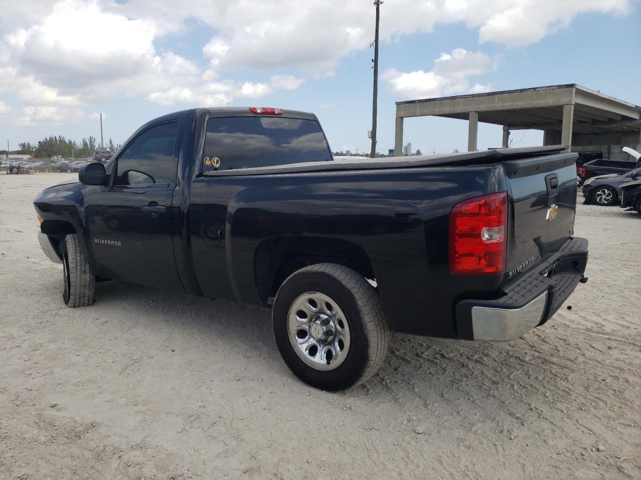 Image 2 of 2013 CHEVROLET SILVERADO C1500 2013 with VIN 1GCNCPEX0DZ152017