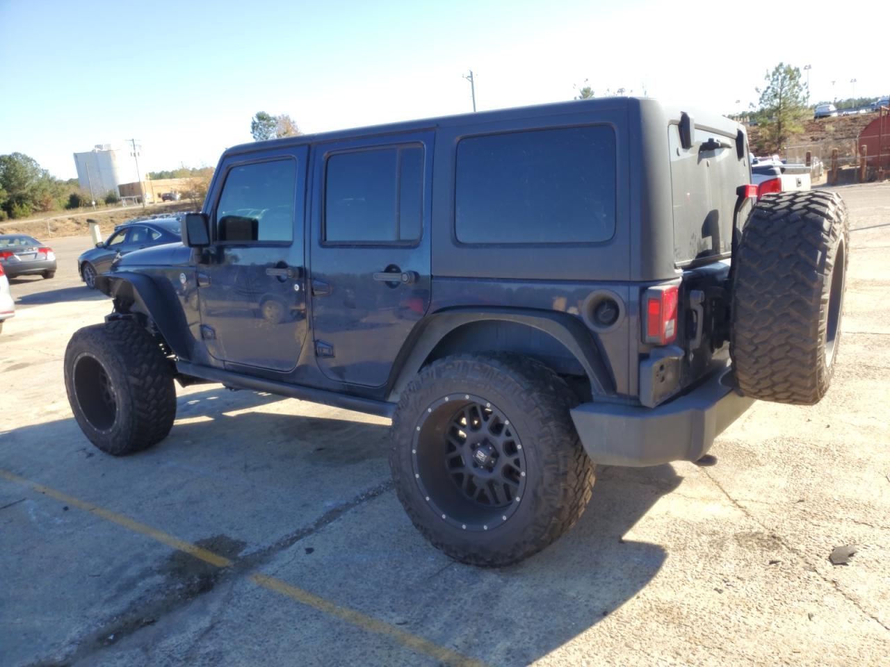 Image 2 of 2013 JEEP WRANGLER UNLIMITED SPORT 2013 with VIN 1C4BJWDG4DL630902