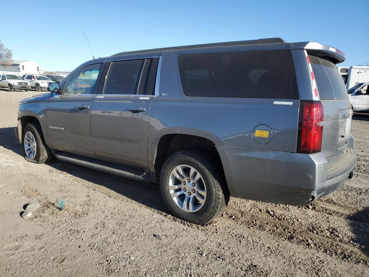 Изображение 2 2020 CHEVROLET SUBURBAN K1500 LT 2020 с VIN 1GNSKHKC4LR282210
