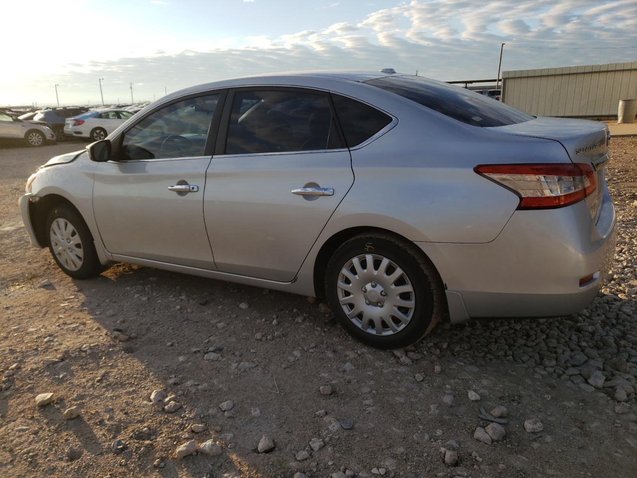 Obraz 2 z 2015 NISSAN SENTRA S 2015 z VIN 3N1AB7AP3FL682910