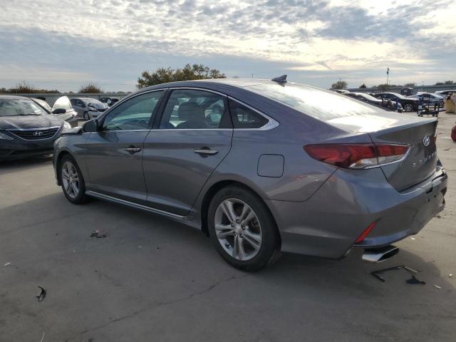 Obraz 2 z 2018 HYUNDAI SONATA SPORT 2018 z VIN 5NPE34AF7JH654859