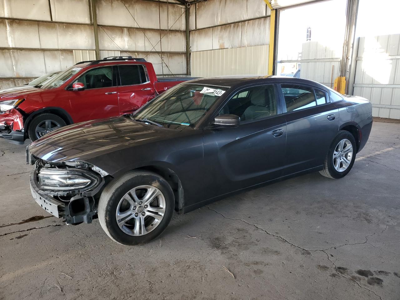 Obraz 1 z 2017 DODGE CHARGER SE 2017 z VIN 2C3CDXBGXHH605367