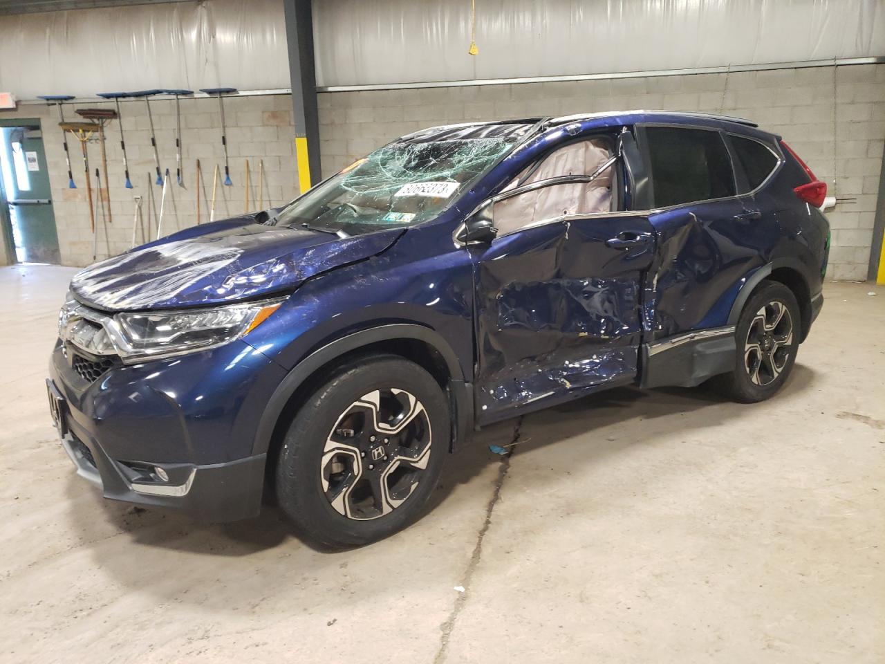 Obraz 1 z 2018 HONDA CR-V TOURING 2018 z VIN 7FARW2H9XJE002284