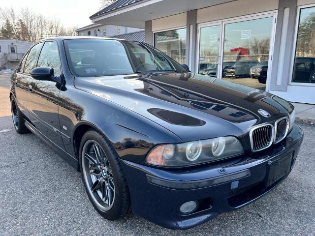 2002 BMW M5  2002 image