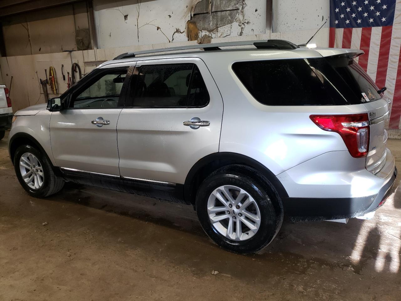 Изображение 2 2013 FORD EXPLORER XLT 2013 с VIN 1FM5K8D84DGC64362