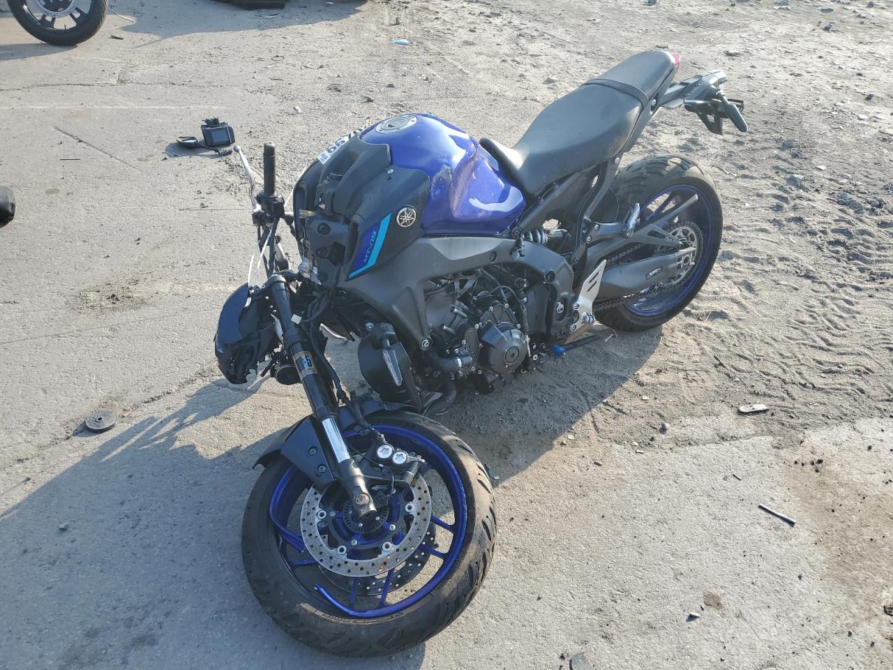 Изображение 2 2023 YAMAHA MT09  2023 с VIN JYARN71E5PA003858