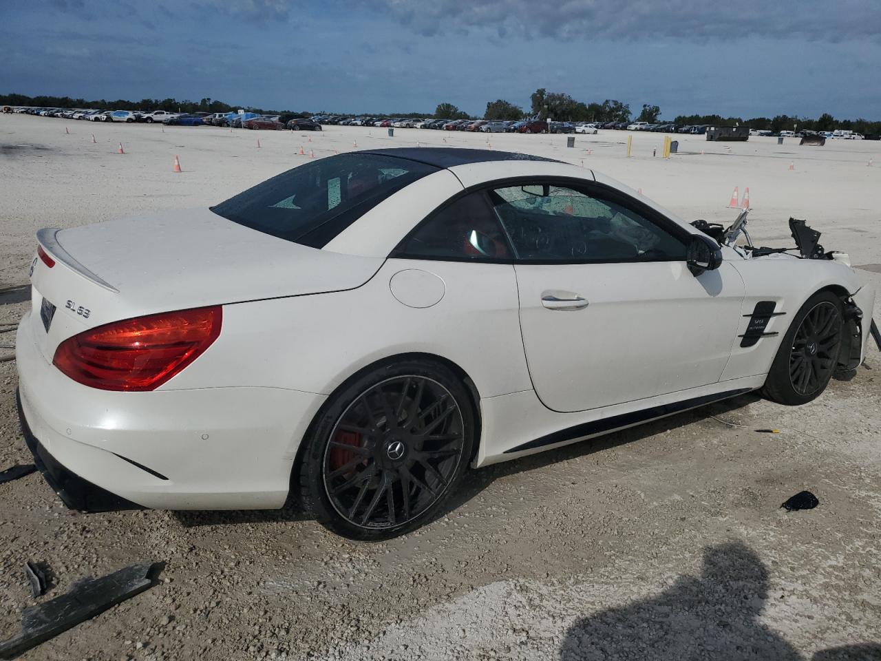 Image 3 of 2018 MERCEDES-BENZ SL 63 AMG 2018 with VIN WDDJK7EA1JF051052