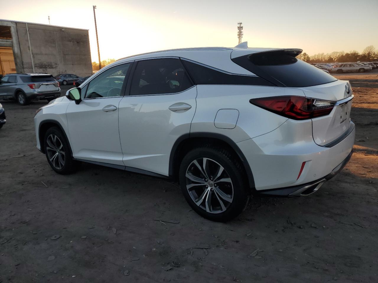 Изображение 2 2016 LEXUS RX 350 BASE 2016 с VIN 2T2BZMCA8GC034032