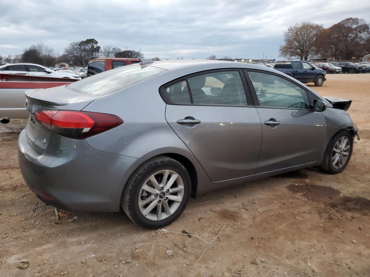 Obraz 3 z 2017 KIA FORTE LX 2017 z VIN 3KPFL4A77HE110910