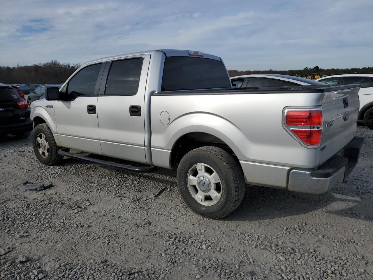 Obraz 2 z 2013 FORD F150 SUPERCREW 2013 z VIN 1FTEW1CM9DFB31682