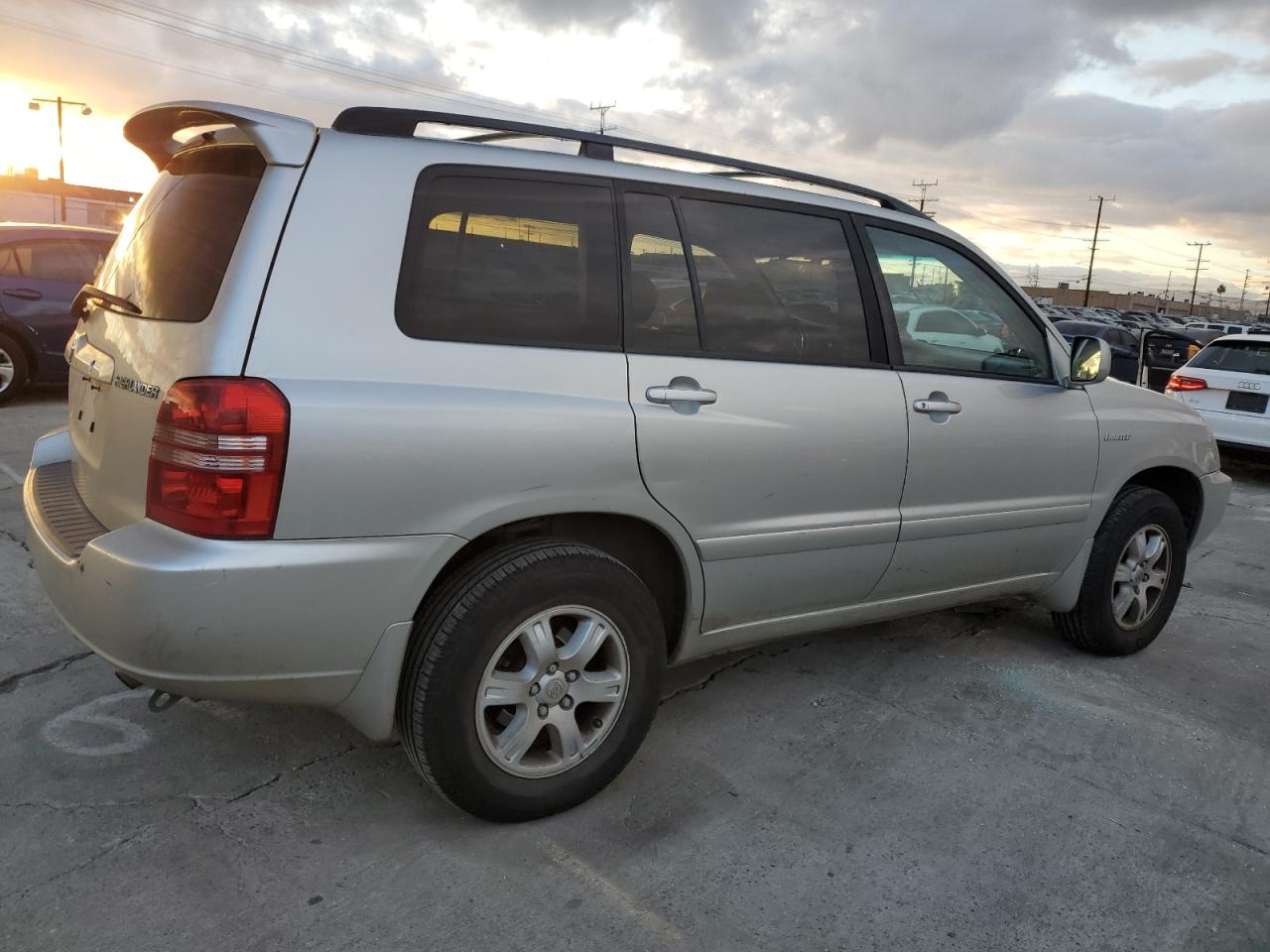 Obraz 3 z 2002 TOYOTA HIGHLANDER LIMITED 2002 z VIN JTEHF21A920044789