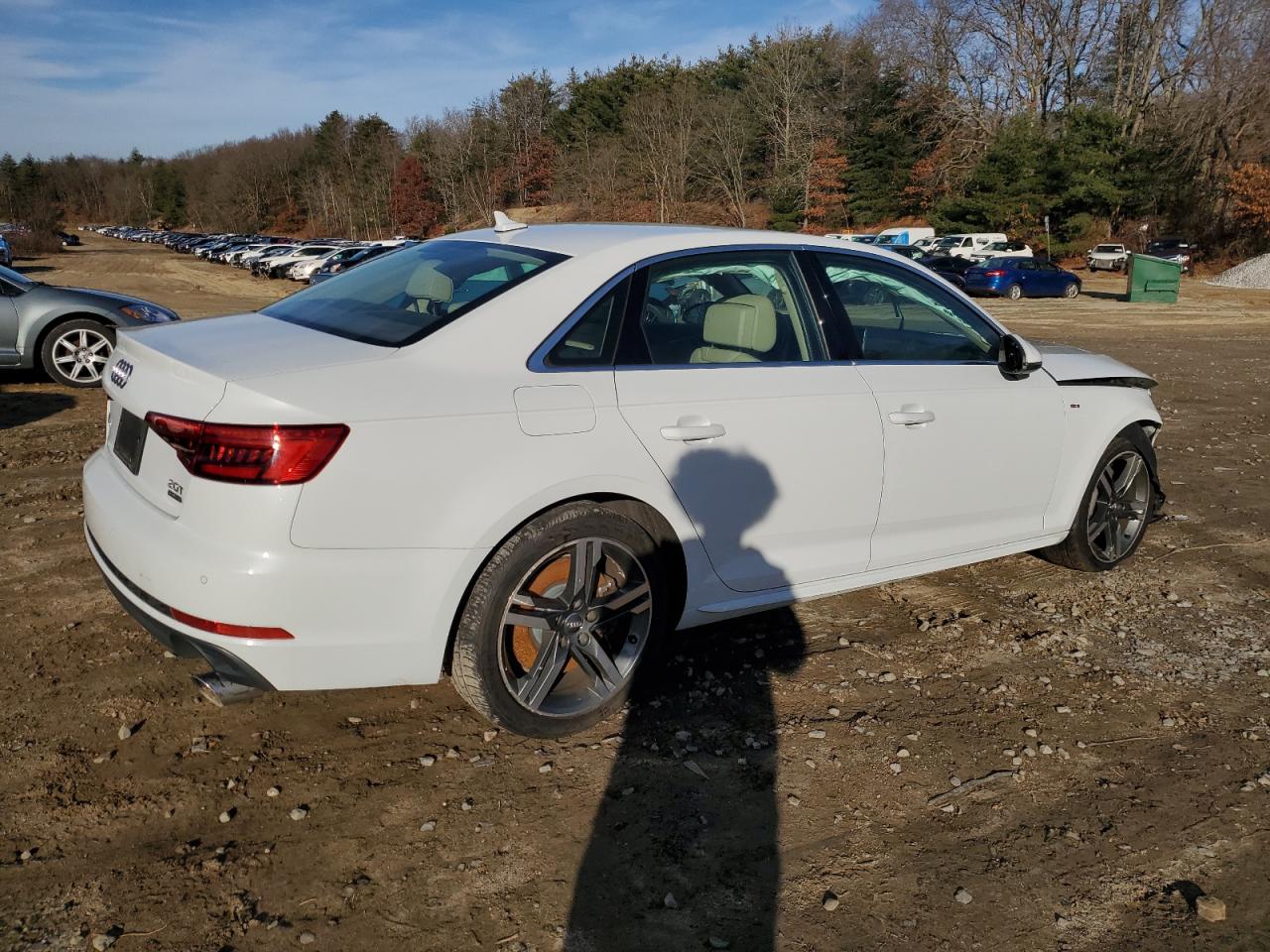 Изображение 3 2017 AUDI A4 PREMIUM PLUS 2017 с VIN WAUENAF47HN029482