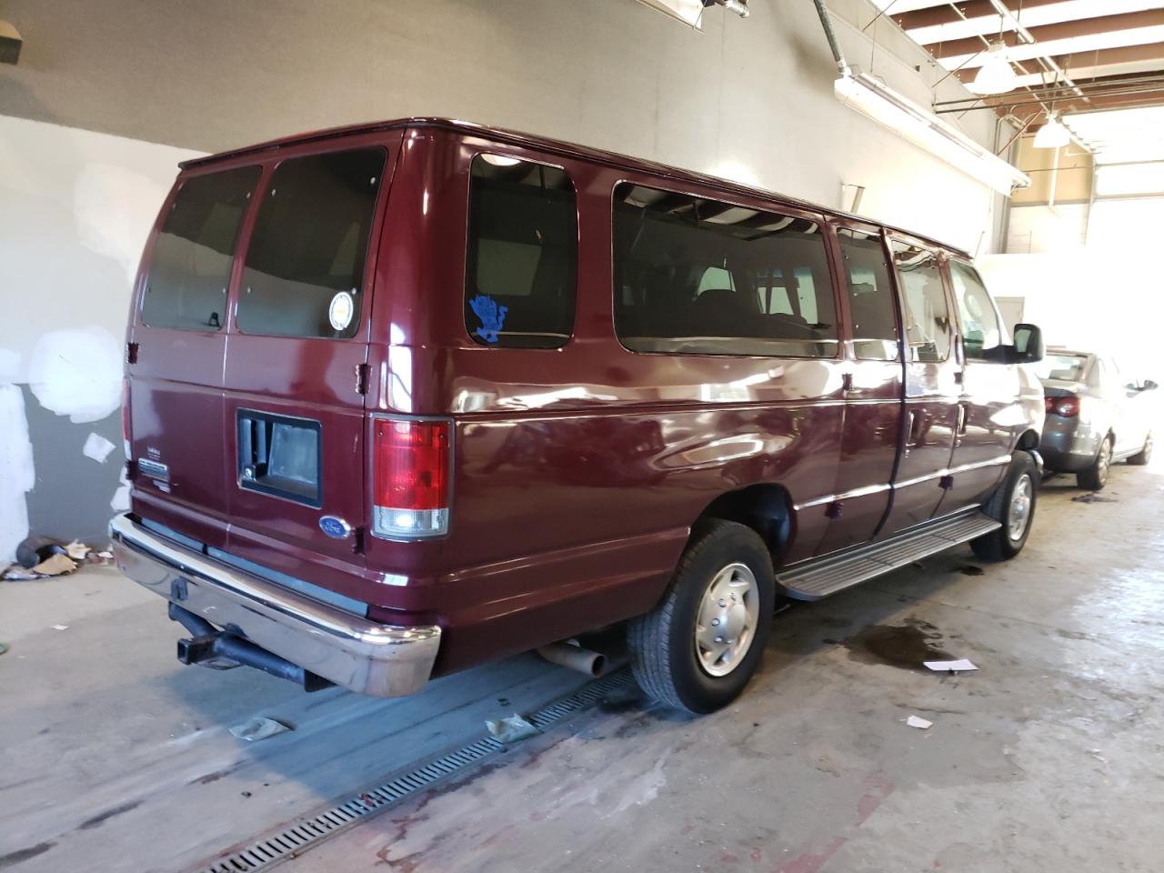 Image 3 of 2007 FORD ECONOLINE E350 SUPER DUTY WAGON 2007 with VIN 1FBSS31L67DA48199