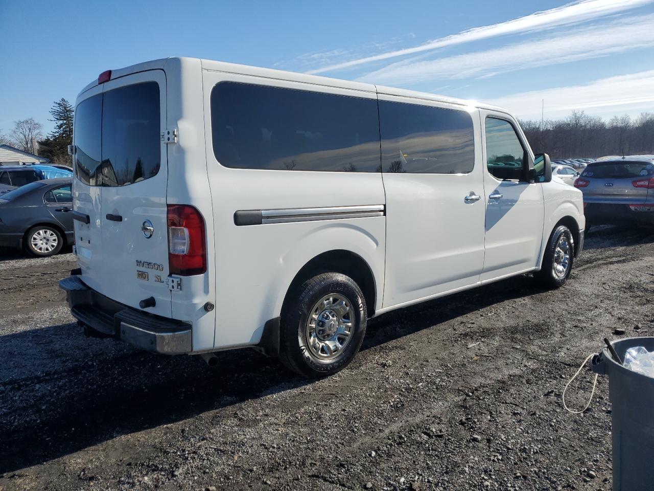 Изображение 3 2012 NISSAN NV 3500 S 2012 с VIN 5BZAF0AA4CN200333