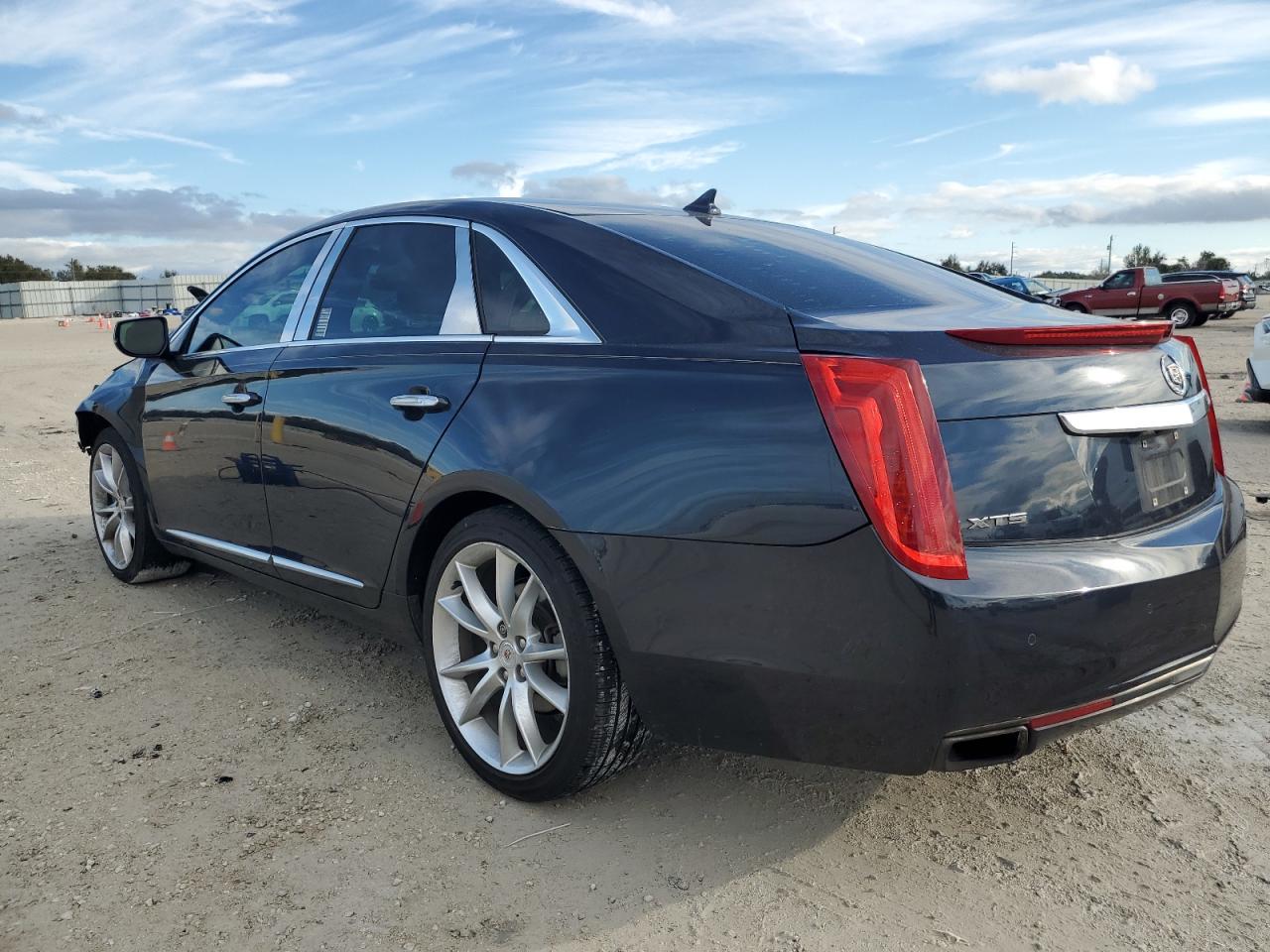 Изображение 2 2013 CADILLAC XTS PREMIUM COLLECTION 2013 с VIN 2G61S5S3XD9140381