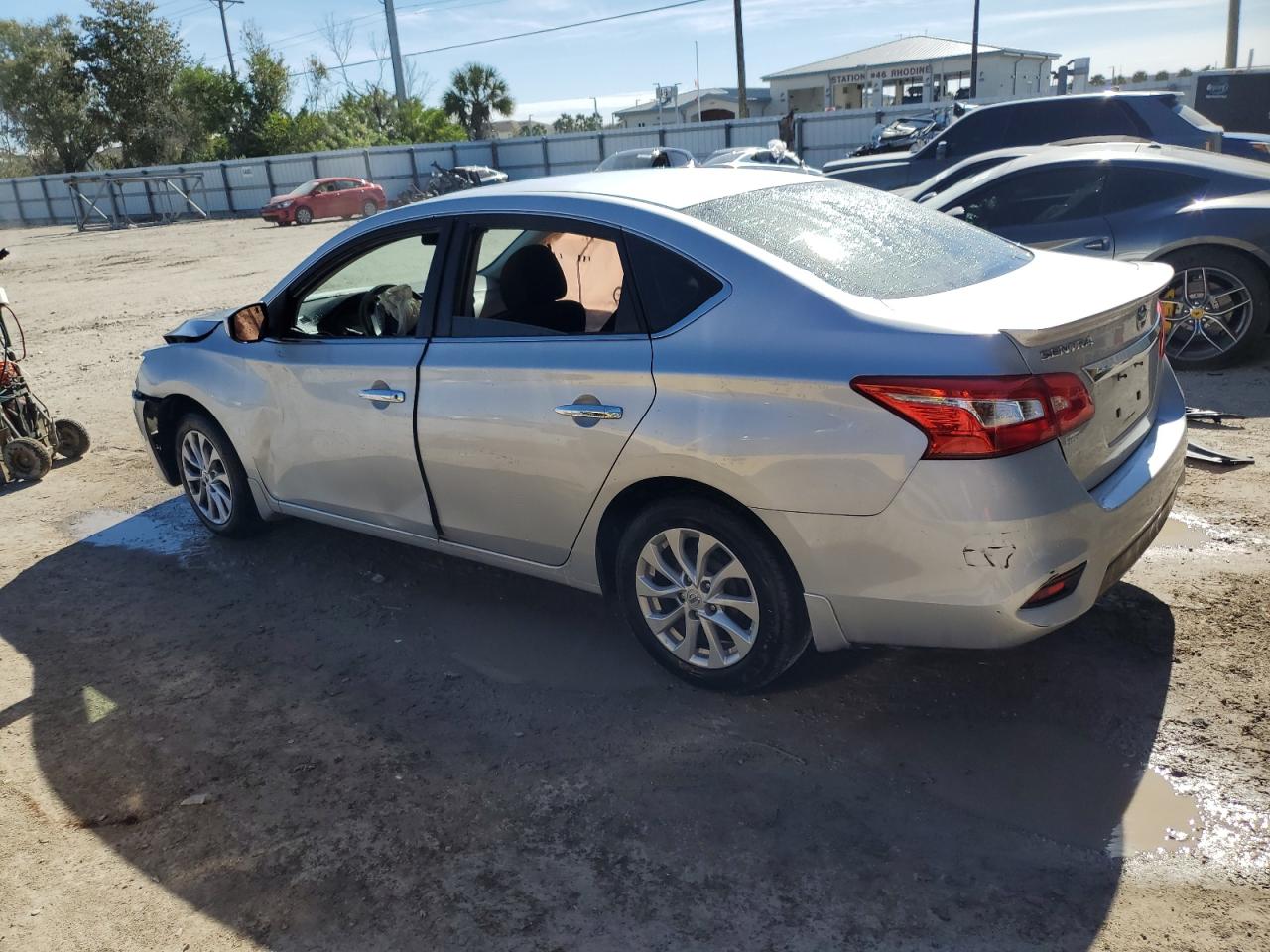 Obraz 2 z 2017 NISSAN SENTRA S 2017 z VIN 3N1AB7APXHY299343