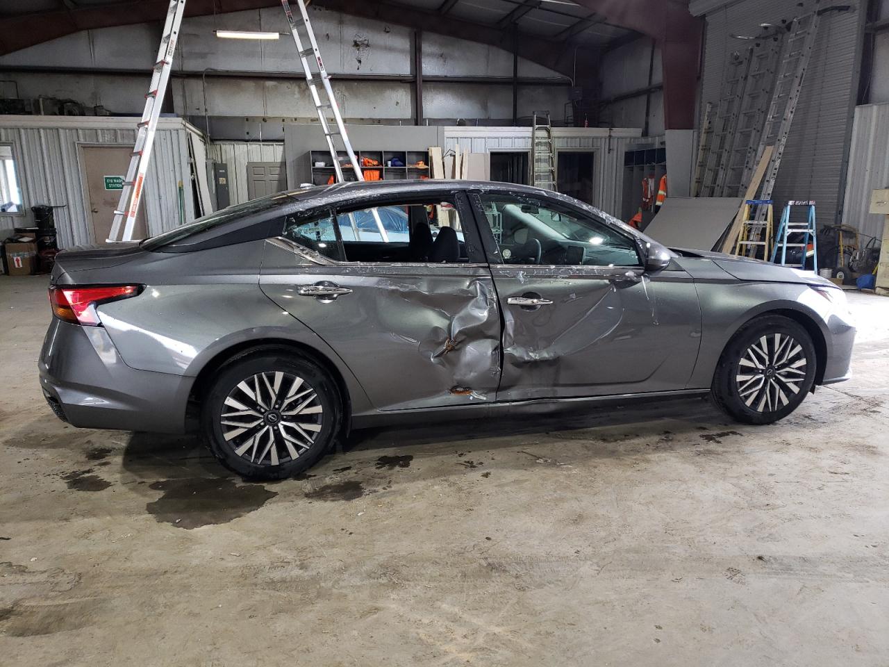 Obraz 3 z 2023 NISSAN ALTIMA SV 2023 z VIN 1N4BL4DVXPN375569