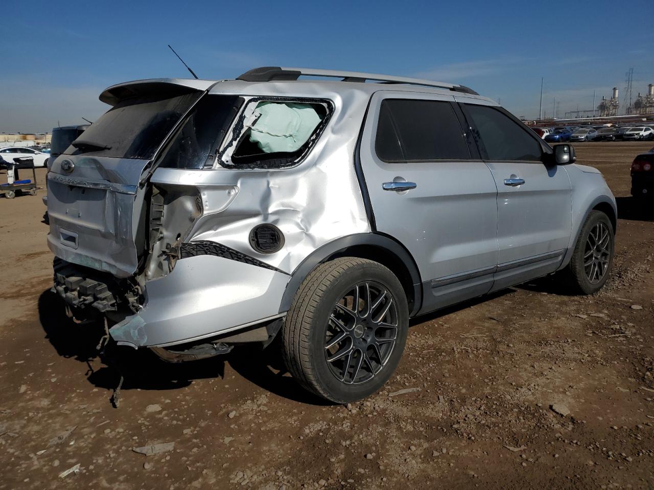 Изображение 3 2015 FORD EXPLORER XLT 2015 с VIN 1FM5K7D84FGB19383