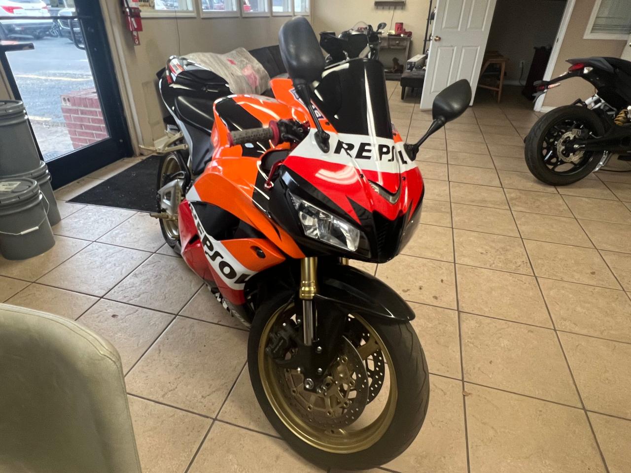 Image 1 of 2012 HONDA CBR600 RR 2012 with VIN JH2PC4015CK500130