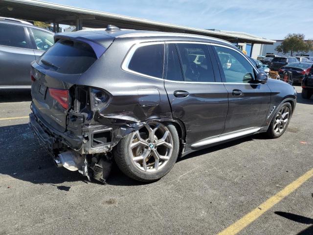 Obraz 3 z 2021 BMW X3 XDRIVE30E 2021 z VIN 5UXTS1C06M9D79002