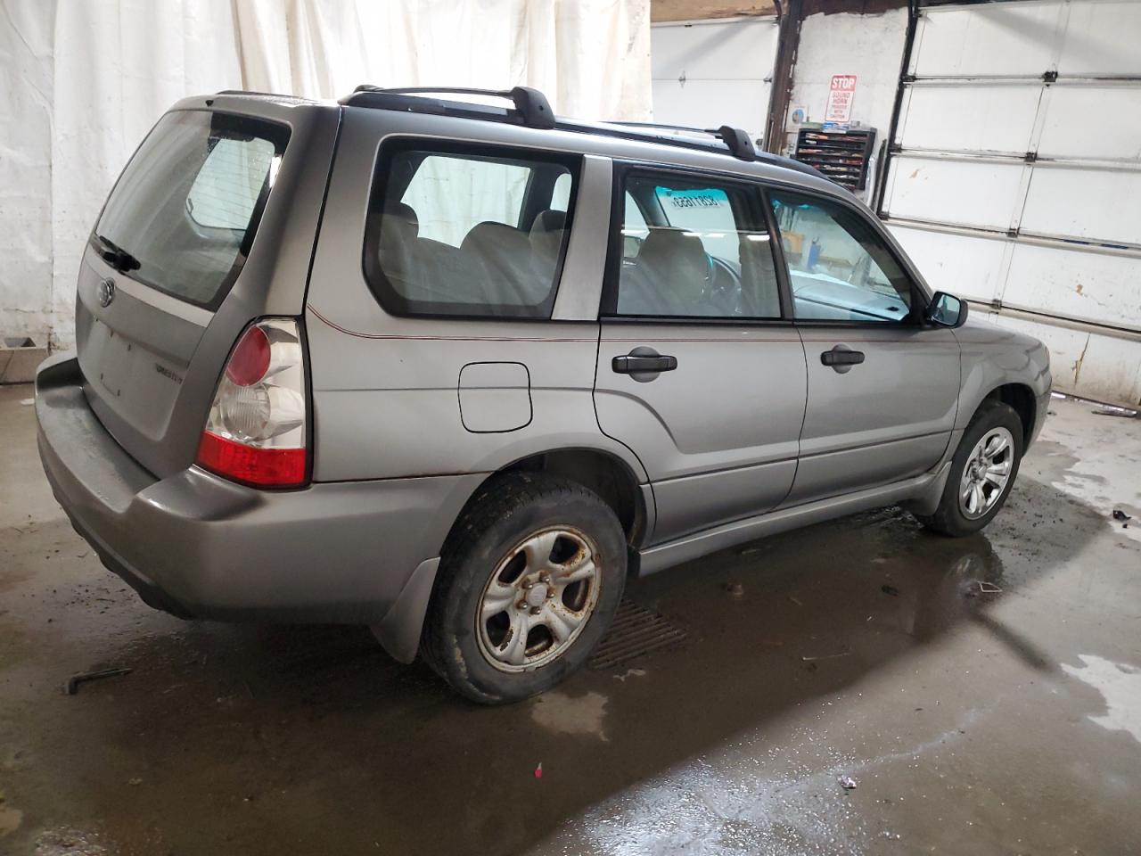 Image 3 of 2007 SUBARU FORESTER 2.5X 2007 with VIN JF1SG63657H739924