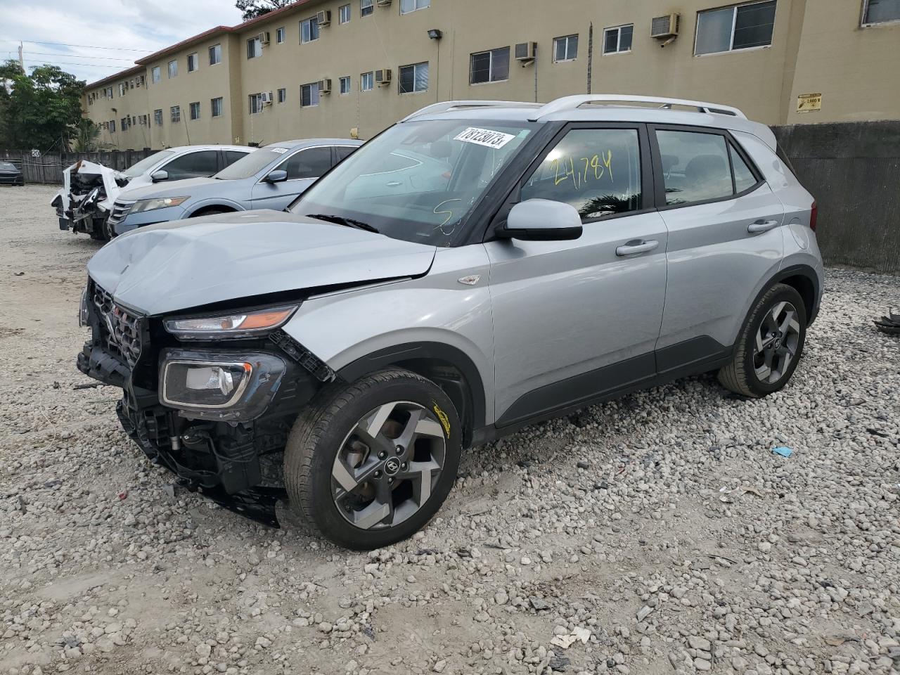 Obraz 1 z 2022 HYUNDAI VENUE SEL 2022 z VIN KMHRC8A38NU164338