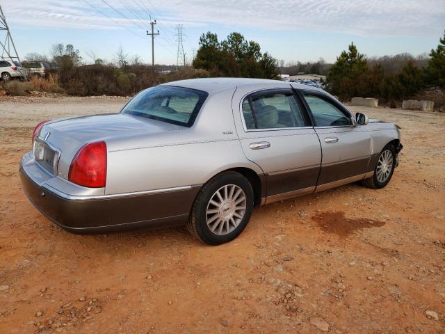 Image 3 of 2003 LINCOLN TOWN CAR SIGNATURE 2003 with VIN 1LNHM82W23Y660789