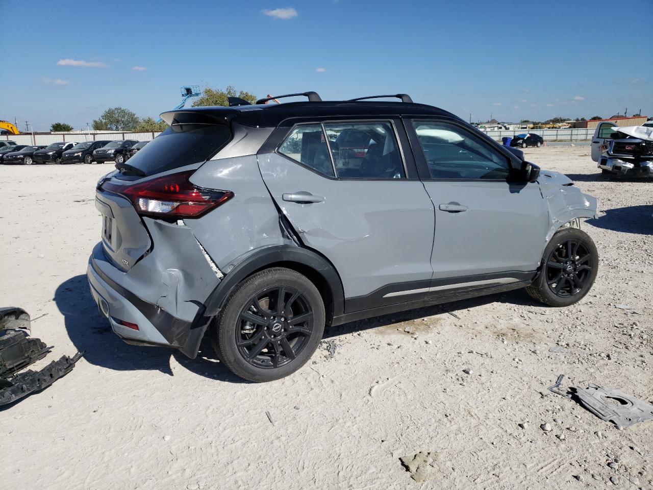 Image 3 of 2022 NISSAN KICKS SR 2022 with VIN 3N1CP5DV3NL532433