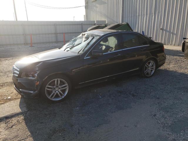 Image 1 of 2013 MERCEDES-BENZ C 250 2013 with VIN WDDGF4HB5DR297963