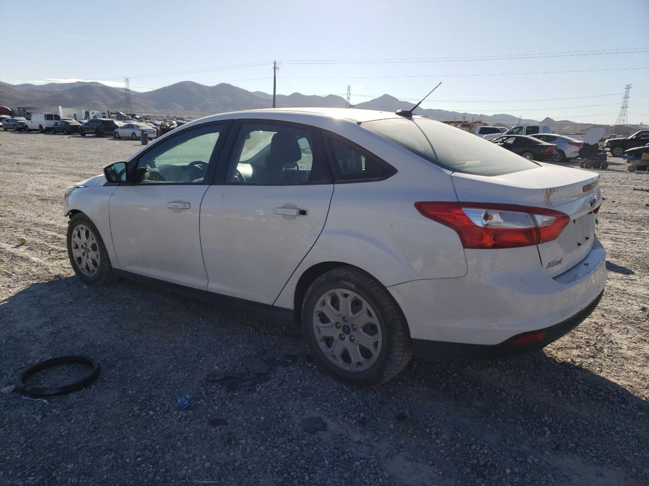 Изображение 2 2012 FORD FOCUS SE 2012 с VIN 1FAHP3F22CL217597