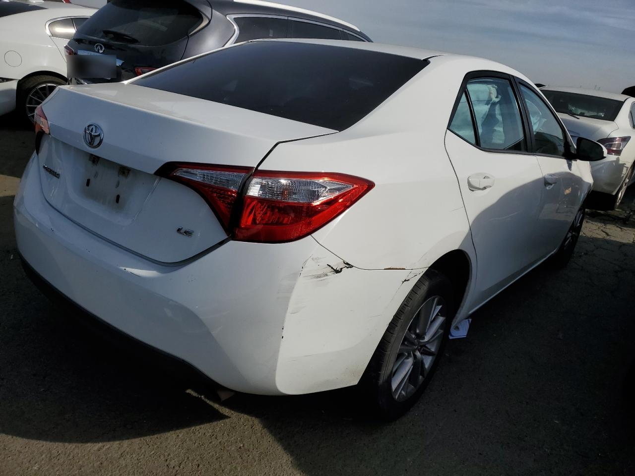 Image 3 of 2015 TOYOTA COROLLA L 2015 with VIN 5YFBURHE2FP262411
