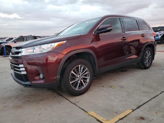 Image 1 of 2019 TOYOTA HIGHLANDER SE 2019 with VIN 5TDJZRFH9KS972465