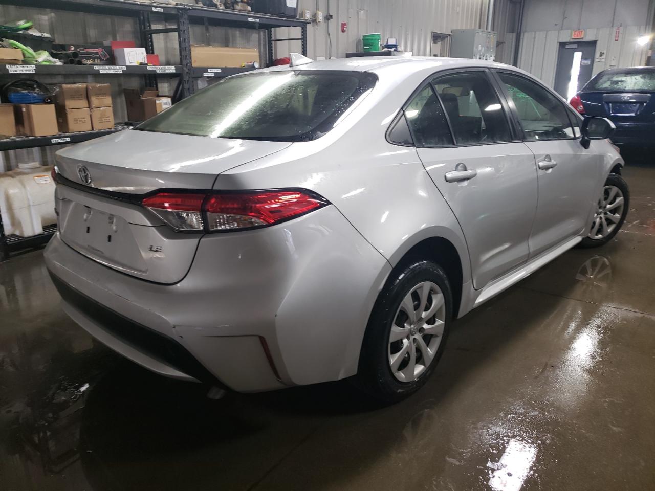 Изображение 3 2020 TOYOTA COROLLA LE 2020 с VIN JTDEPRAE9LJ014283