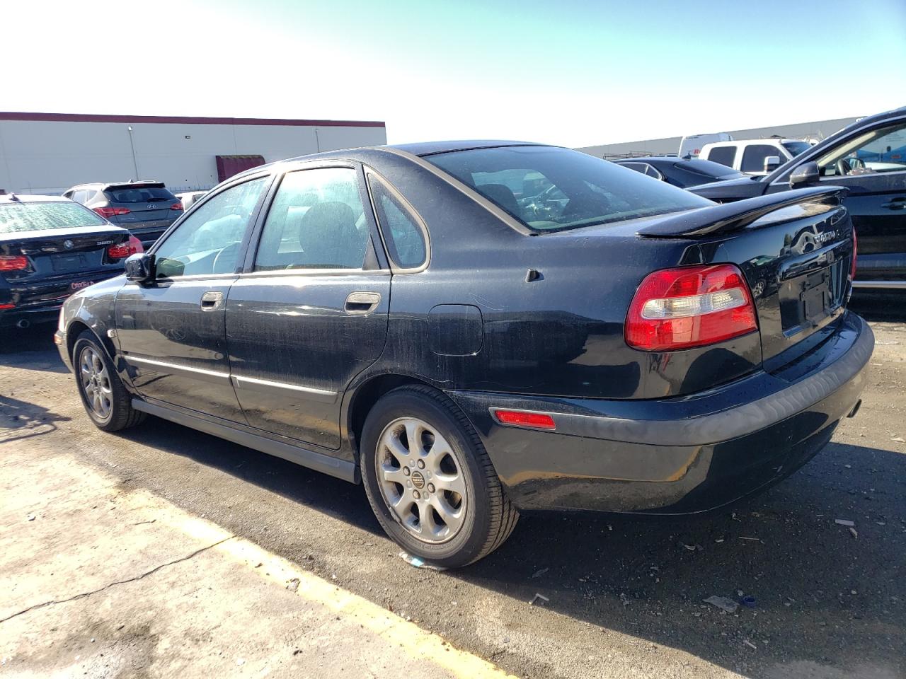 Image 2 of 2001 VOLVO S40 1.9T 2001 with VIN YV1VS29541F647407