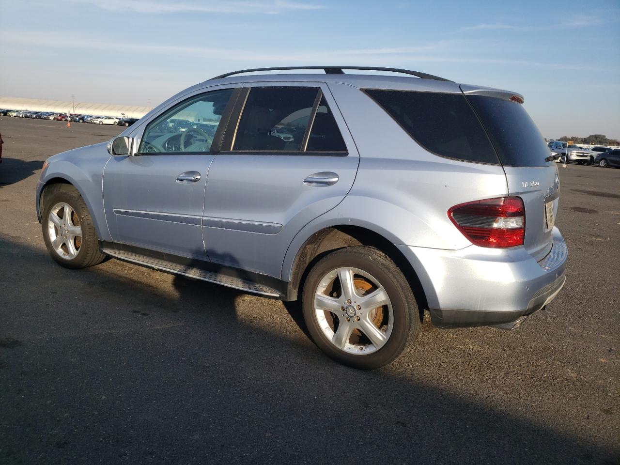 Obraz 2 z 2008 MERCEDES-BENZ ML 350 2008 z VIN 4JGBB86E88A346464