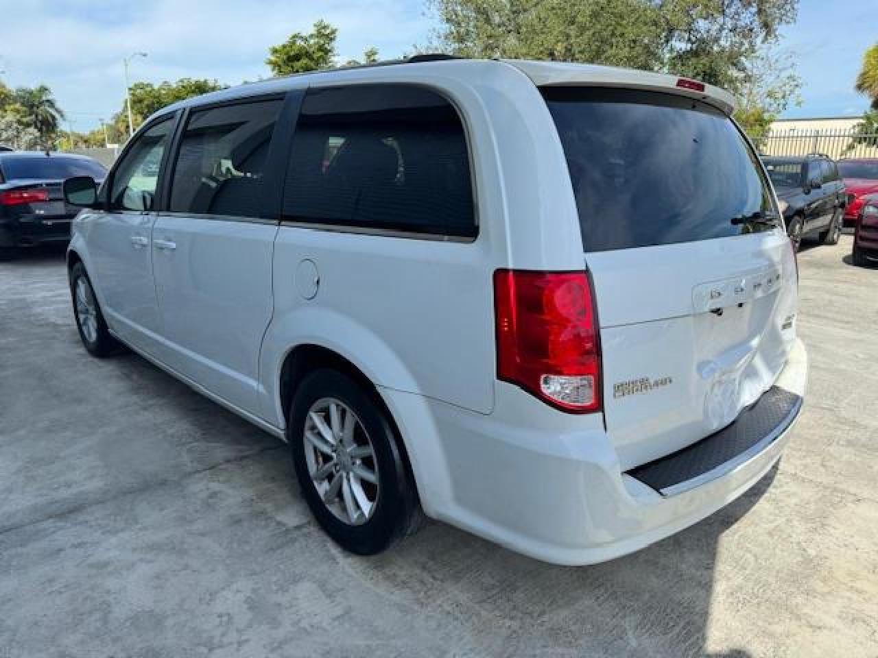 Image 2 of 2019 DODGE GRAND CARAVAN SXT 2019 with VIN 2C4RDGCG1KR659534