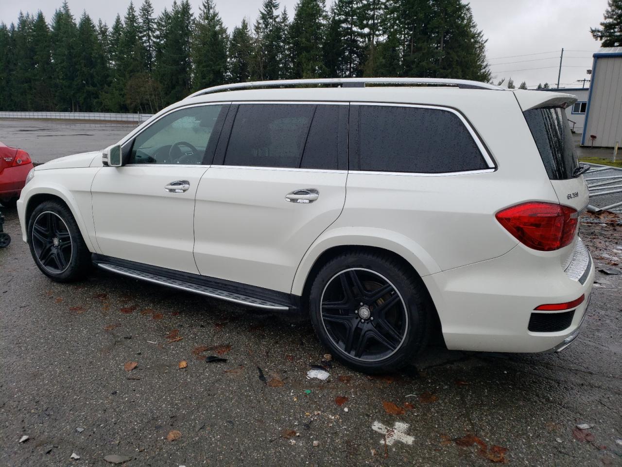 Image 2 of 2015 MERCEDES-BENZ GL 550 4MATIC 2015 with VIN 4JGDF7DEXFA456133