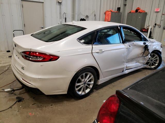 Image 3 of 2020 FORD FUSION SE 2020 with VIN 3FA6P0HD6LR123132