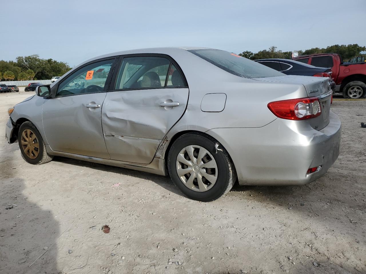 Image 2 of 2011 TOYOTA COROLLA BASE 2011 with VIN 2T1BU4EEXBC598938