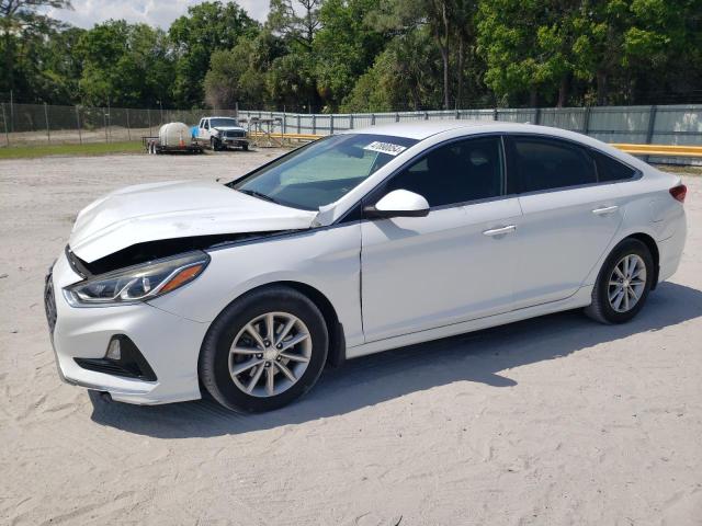 Obraz 1 z 2019 HYUNDAI SONATA SE 2019 z VIN 5NPE24AF7KH745313