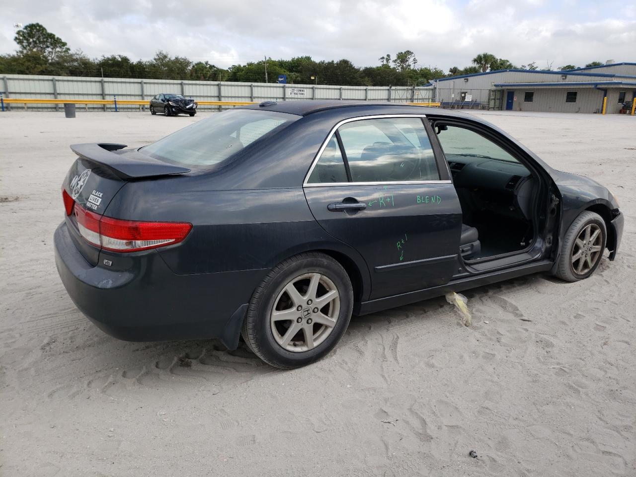 Image 3 of 2004 HONDA ACCORD EX 2004 with VIN 1HGCM66564A023260