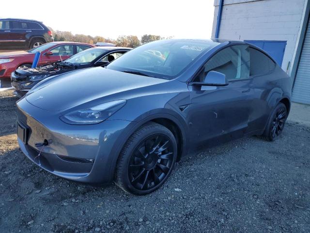 Obraz 1 z 2023 TESLA MODEL Y  2023 z VIN 7SAYGDEE7PF857439