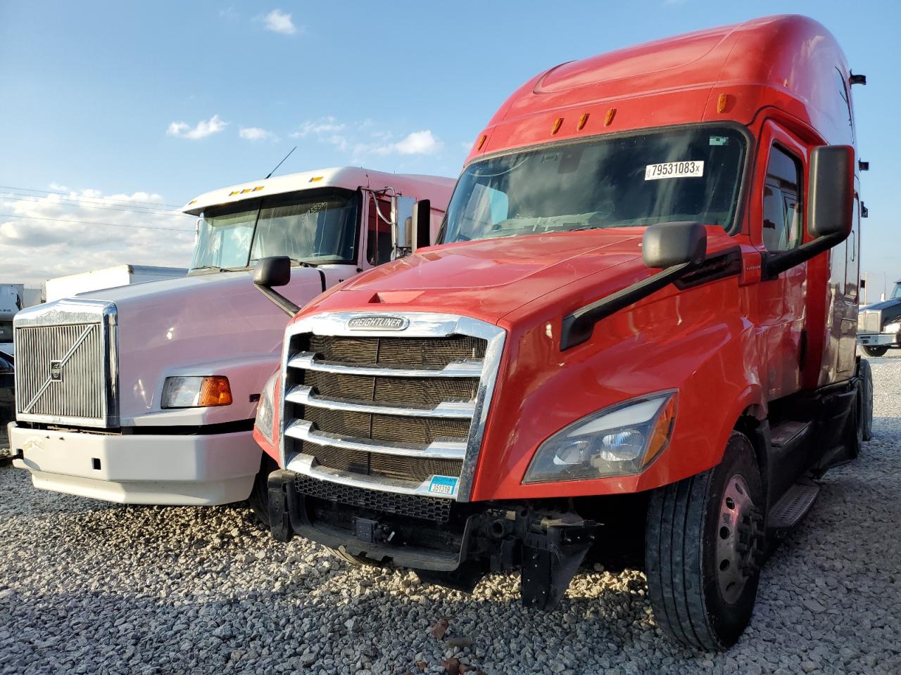 Image 2 of 2020 FREIGHTLINER CASCADIA 126  2020 with VIN 1FUJHHDR1LLLN1855