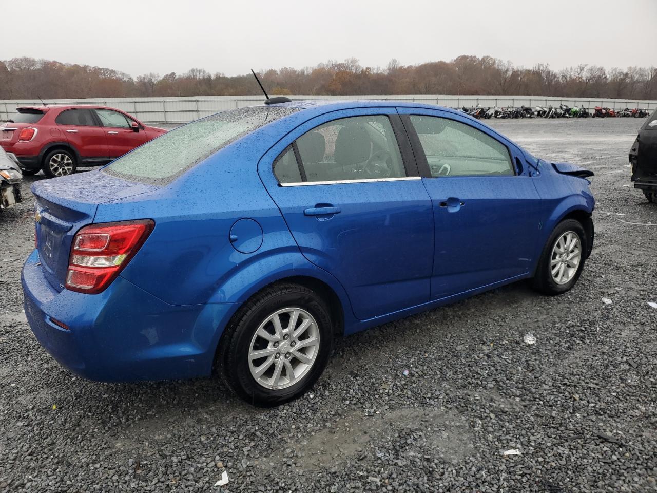 Image 3 of 2019 CHEVROLET SONIC LT 2019 with VIN 1G1JD5SB7K4109970