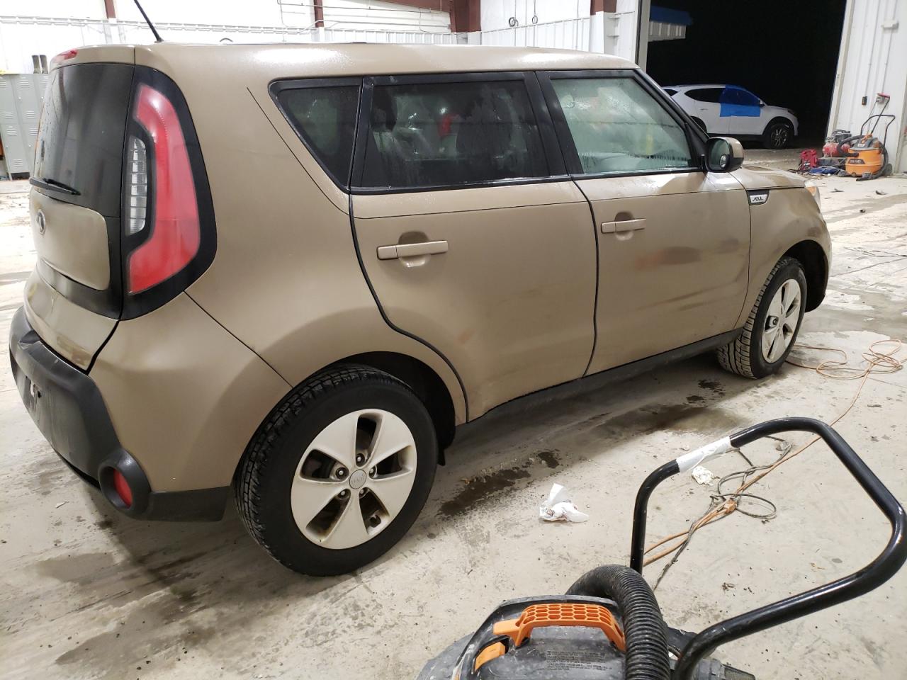 Obraz 3 z 2015 KIA SOUL  2015 z VIN KNDJN2A2XF7175681