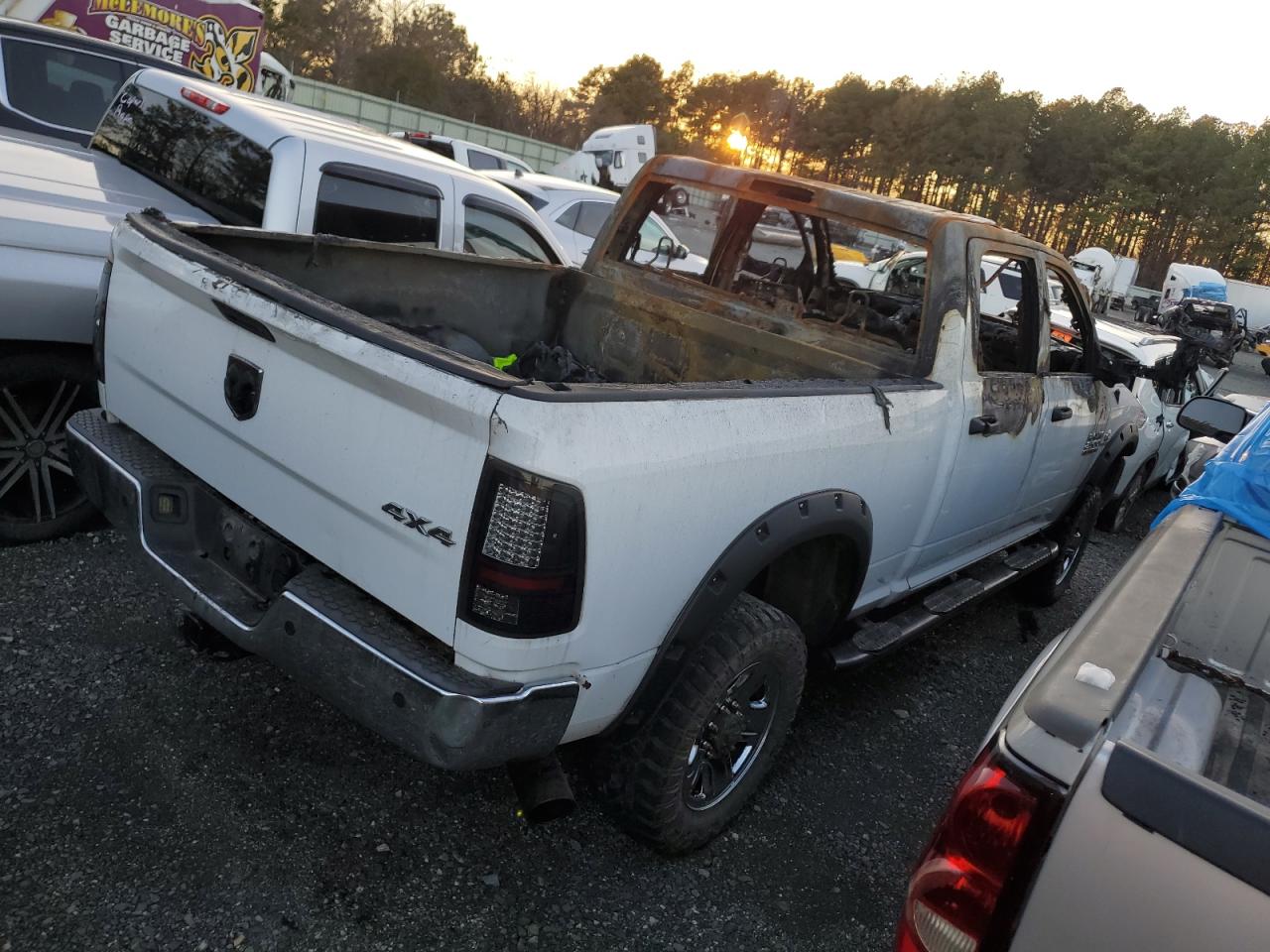 Image 3 of 2014 RAM 2500 ST 2014 with VIN 3C6UR5CL3EG250529